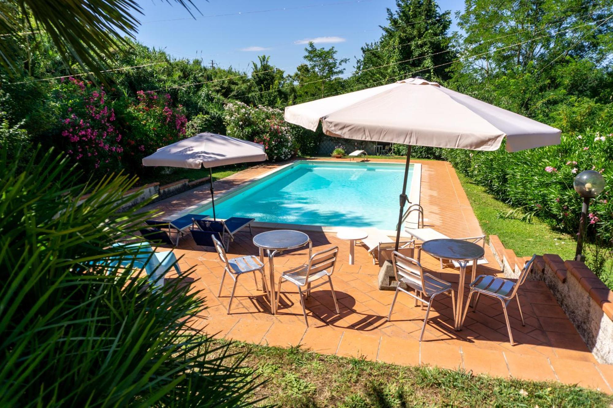 Lorenzana Villa Nerone B&B מראה חיצוני תמונה